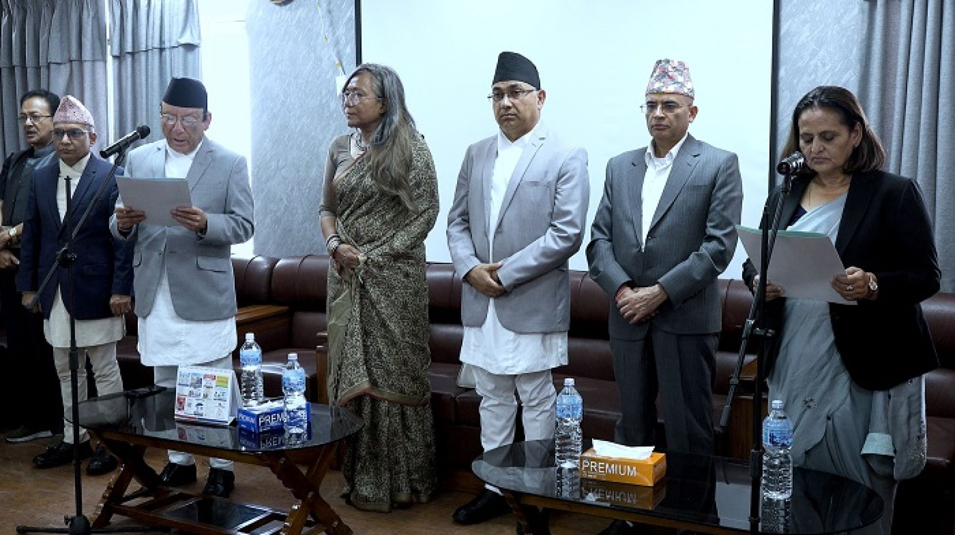 महान्यायाधिवक्ता भण्डारीले लिइन् पद तथा गोपनियताको सपथ